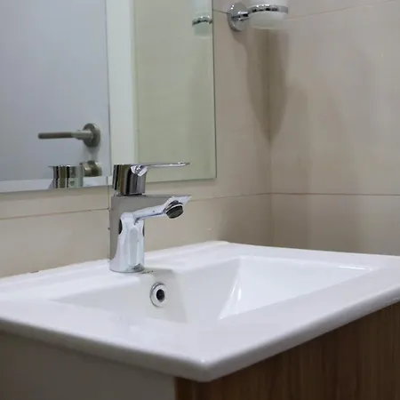 Duplex Serenity Your 2Br Transit Apartment In Masdar City Abu Dhabi Exterior photo